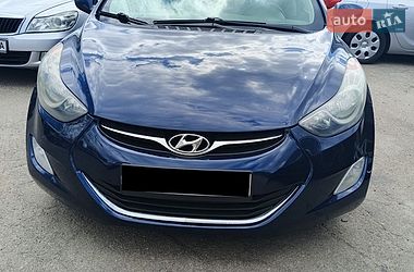 Седан Hyundai Elantra 2013 в Львові