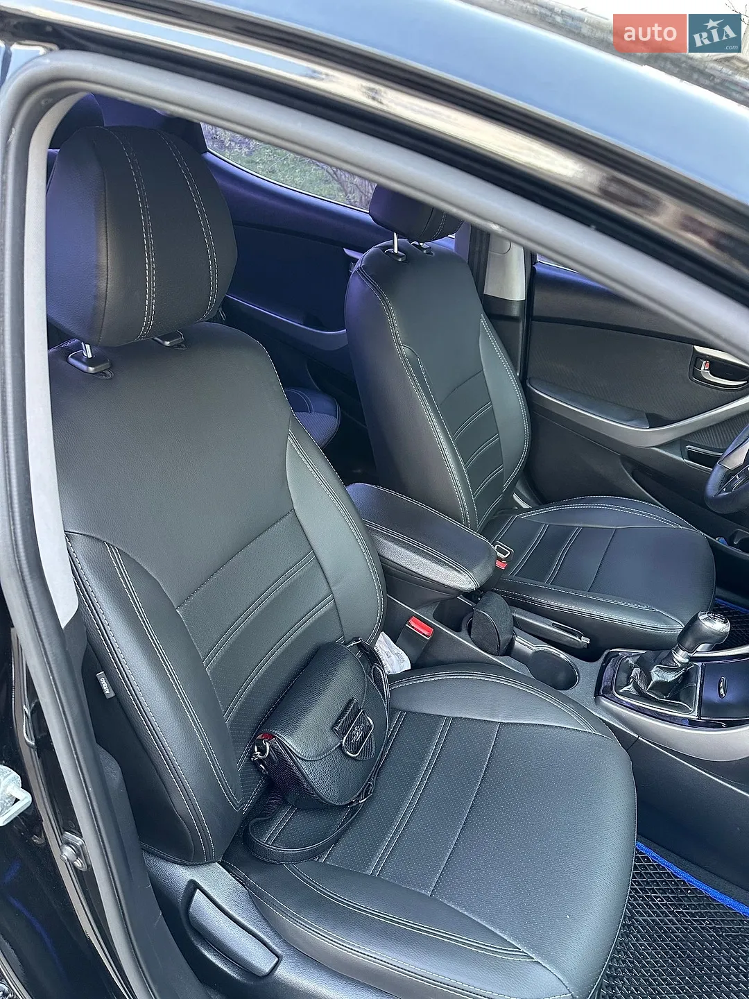 2013 Hyundai Elantra - мініатюра 6