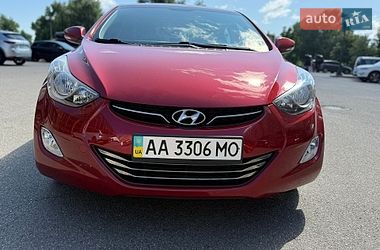 Седан Hyundai Elantra 2013 в Киеве