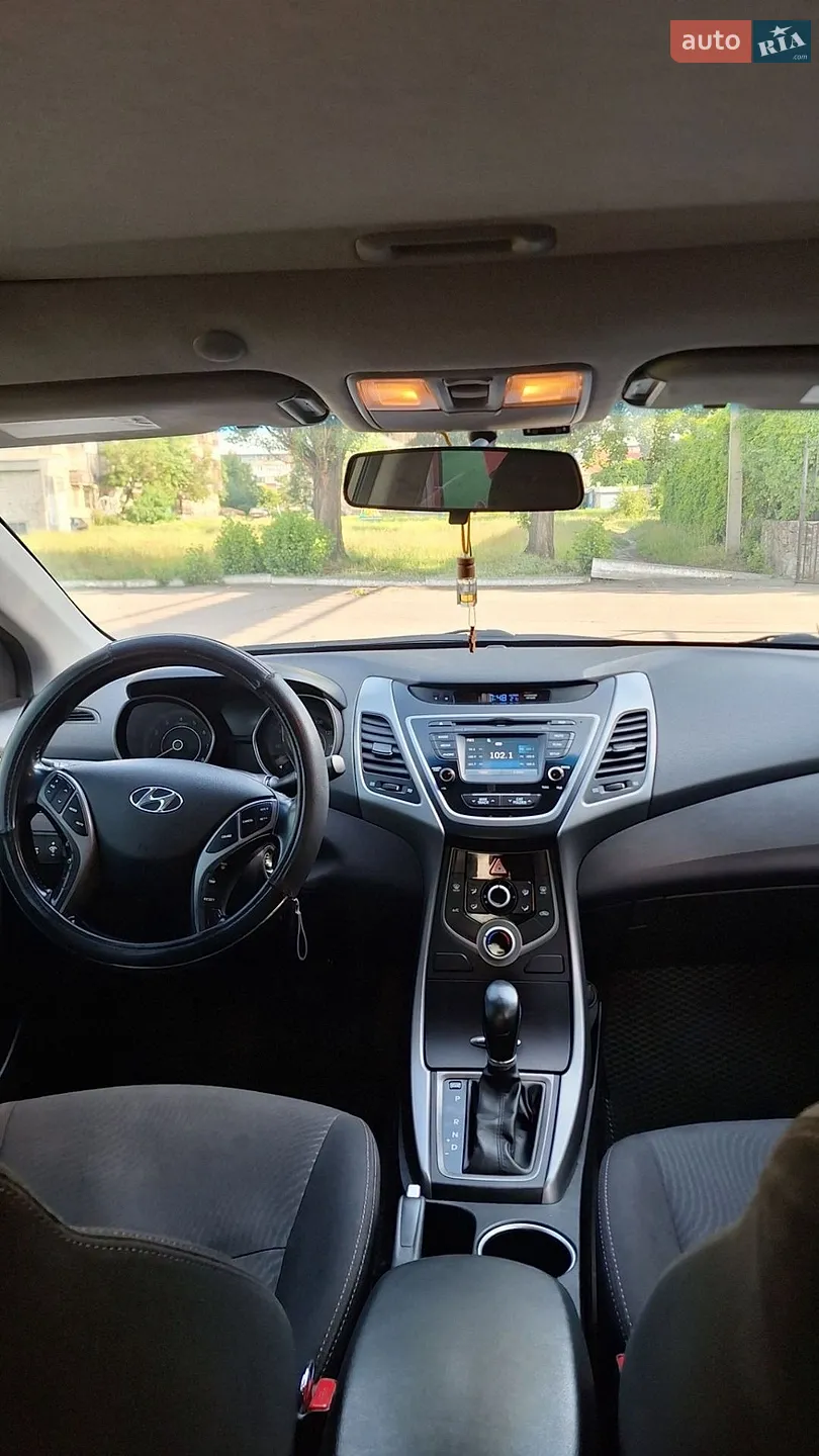 2014 Hyundai Elantra - мініатюра 8