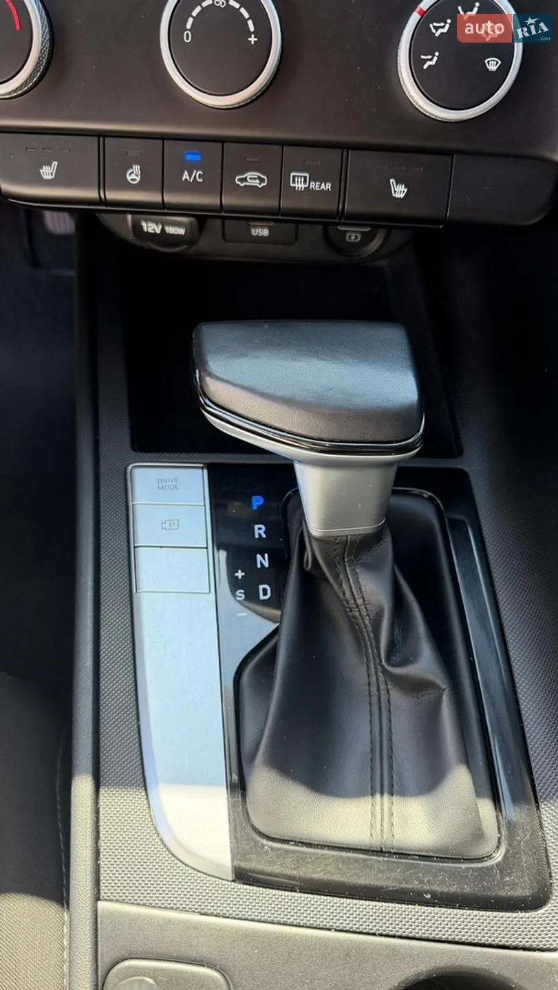 2021 Hyundai Elantra - мініатюра 21