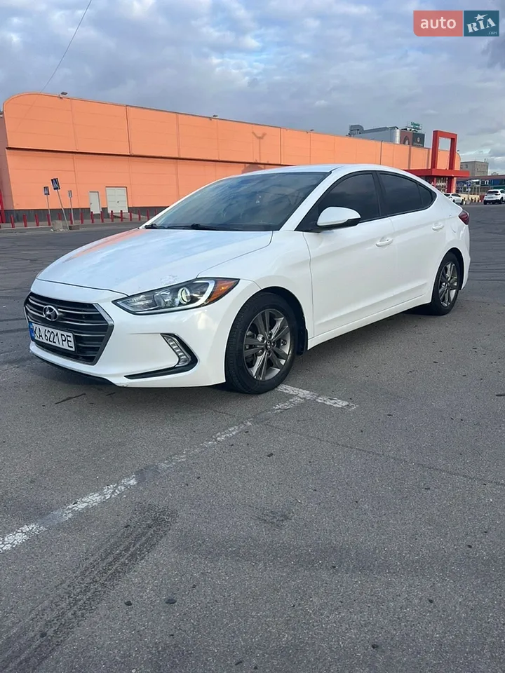 2017 Hyundai Elantra - мініатюра 31