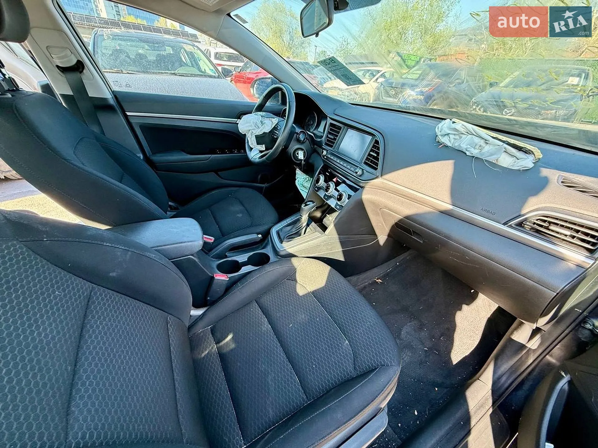 2019 Hyundai Elantra - мініатюра 40