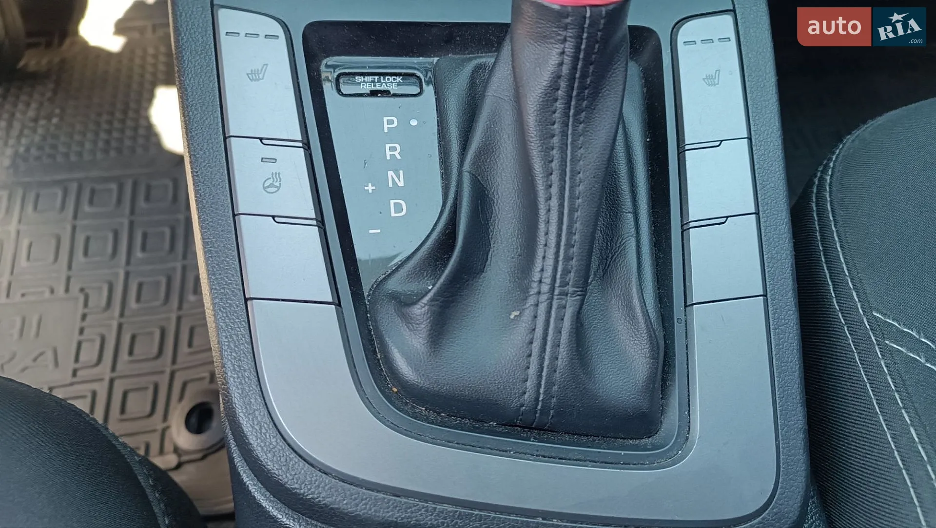 2018 Hyundai Elantra - мініатюра 13