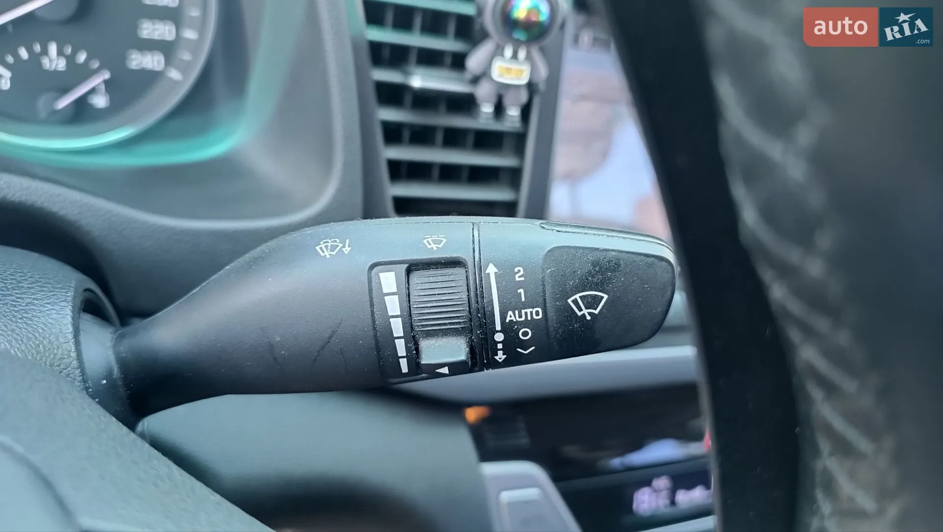 2018 Hyundai Elantra - мініатюра 20