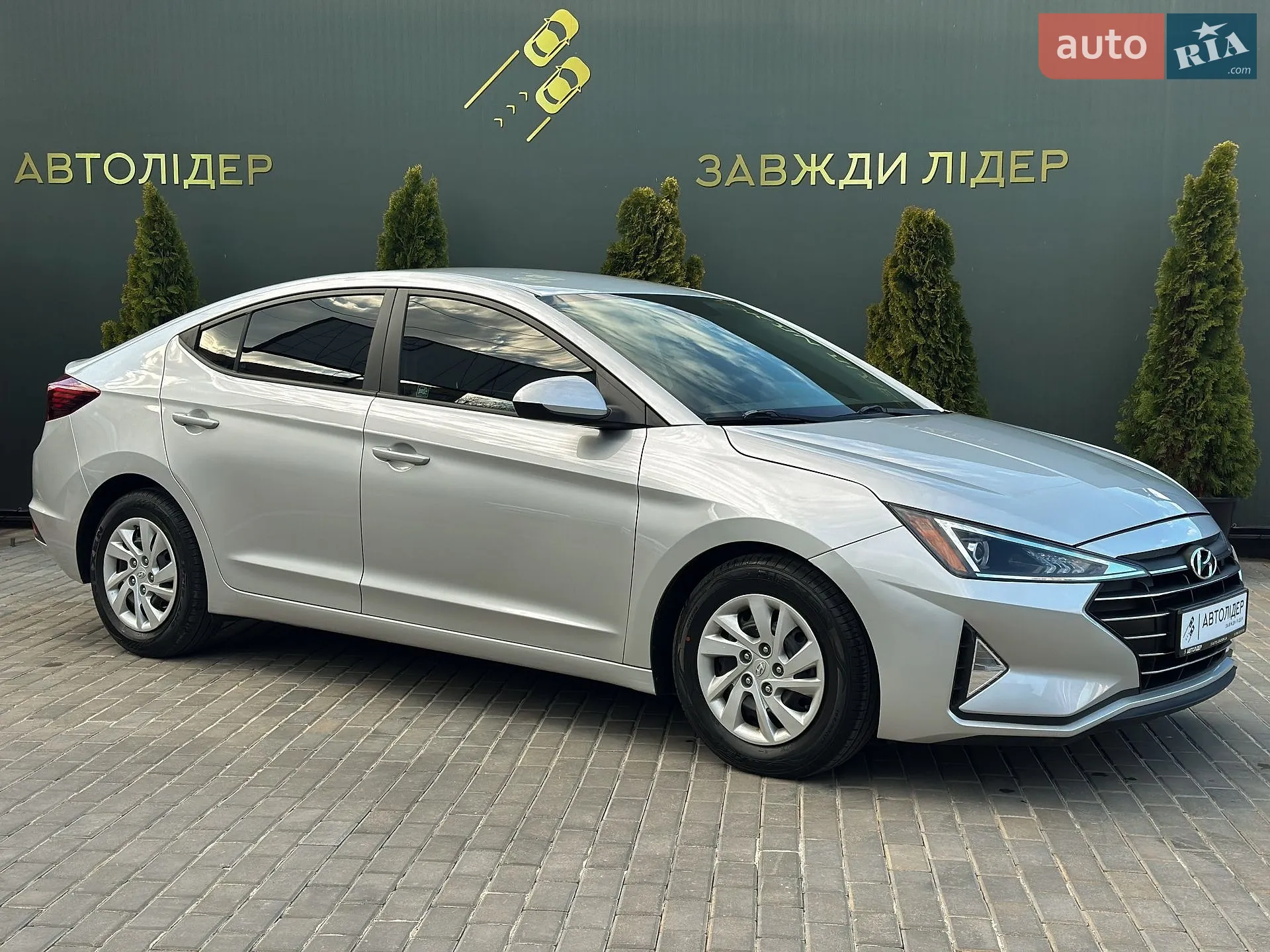 2019 Hyundai Elantra - мініатюра 5