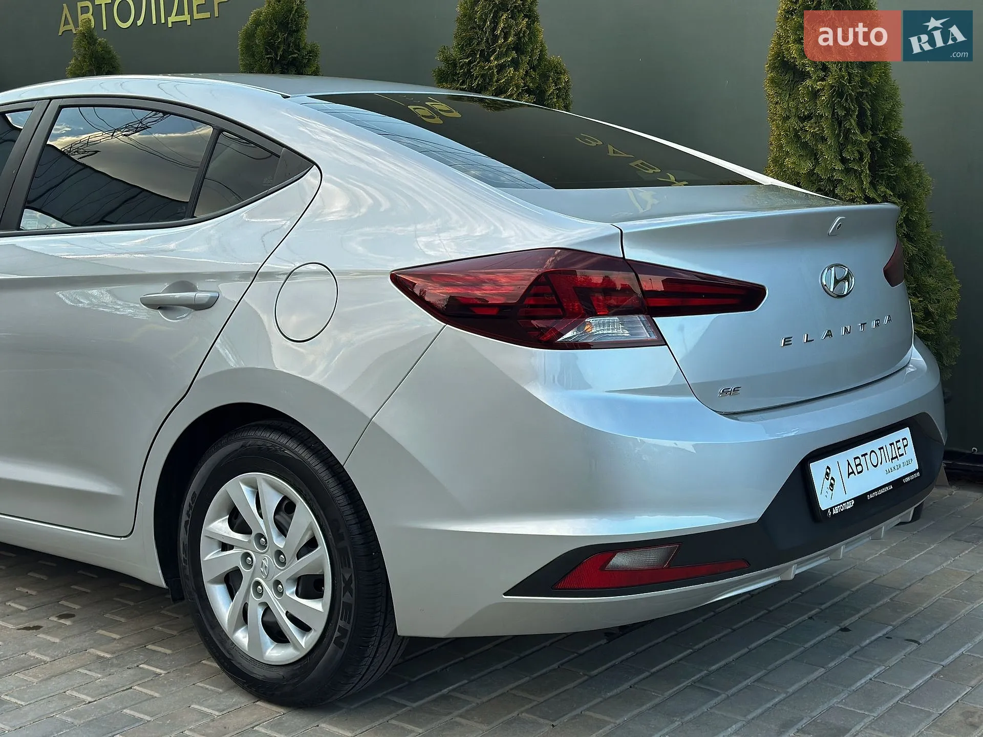 2019 Hyundai Elantra - мініатюра 18
