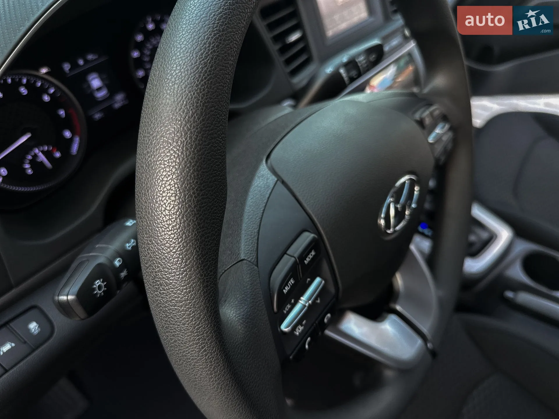 2019 Hyundai Elantra - мініатюра 39