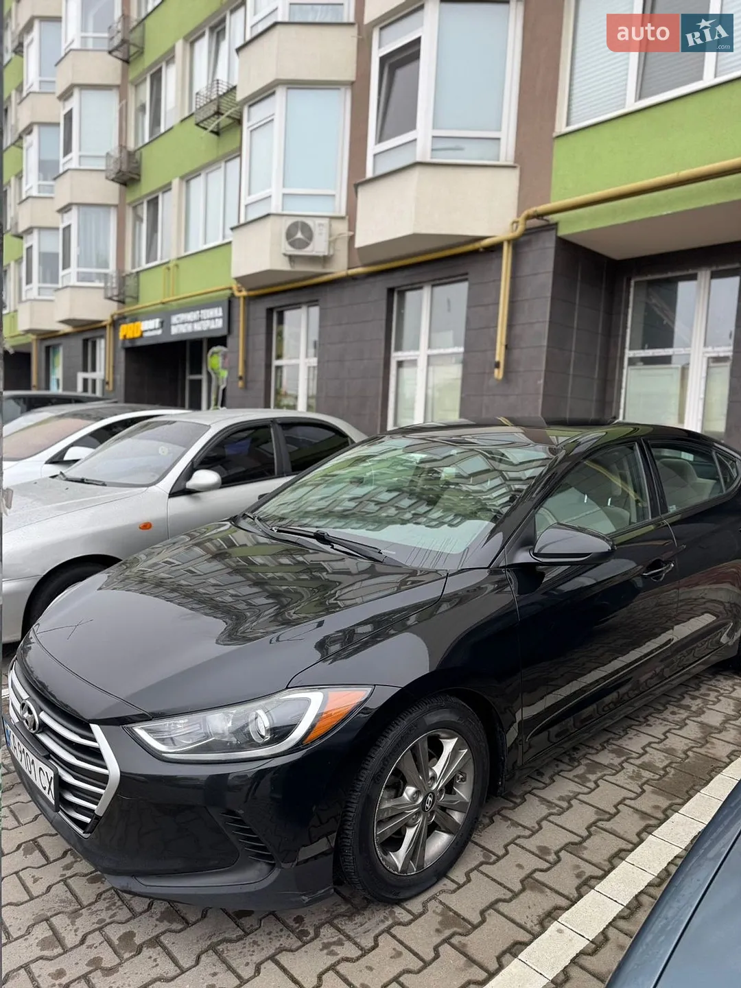 2017 Hyundai Elantra - мініатюра 3