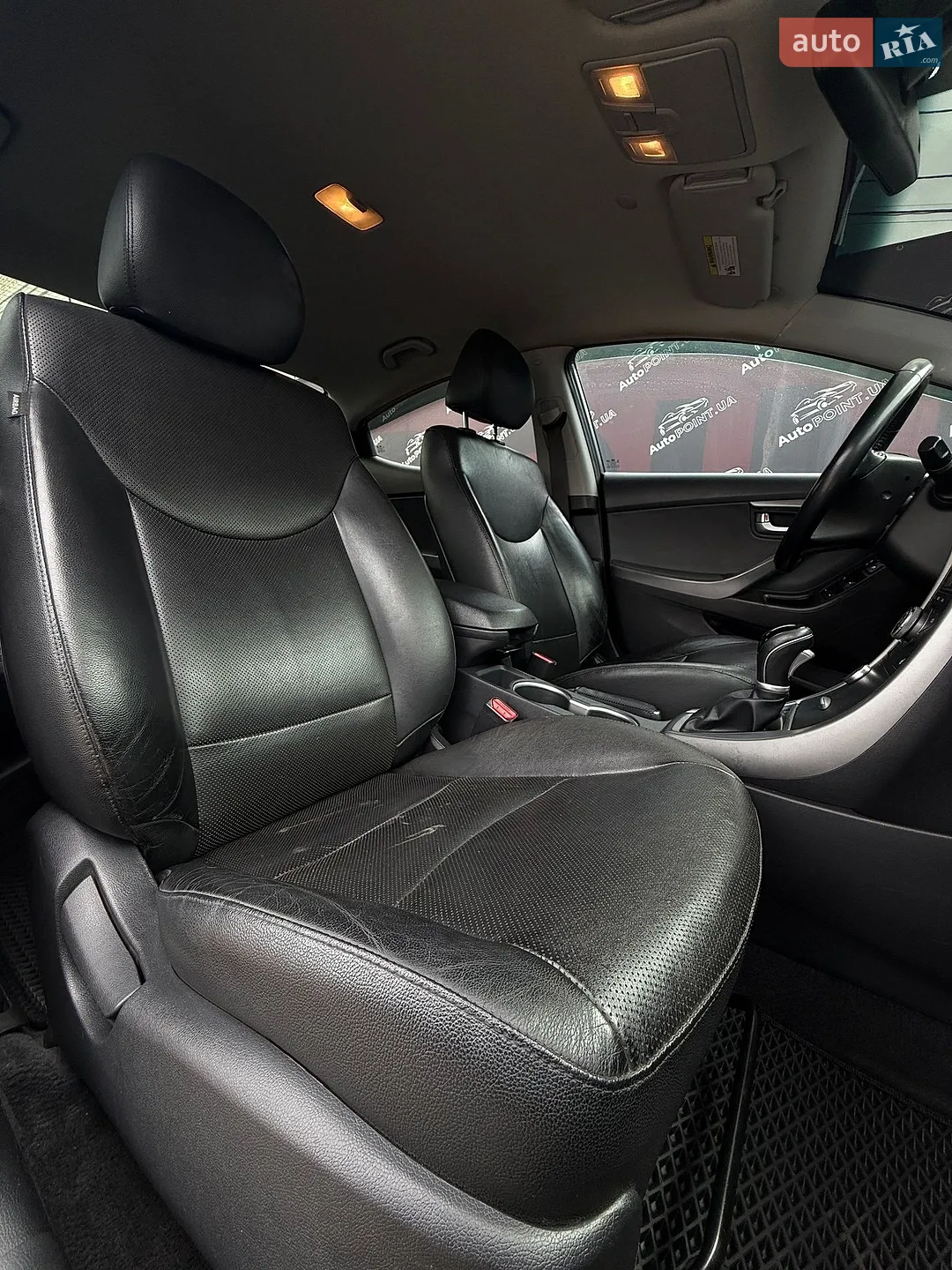 2015 Hyundai Elantra - мініатюра 30