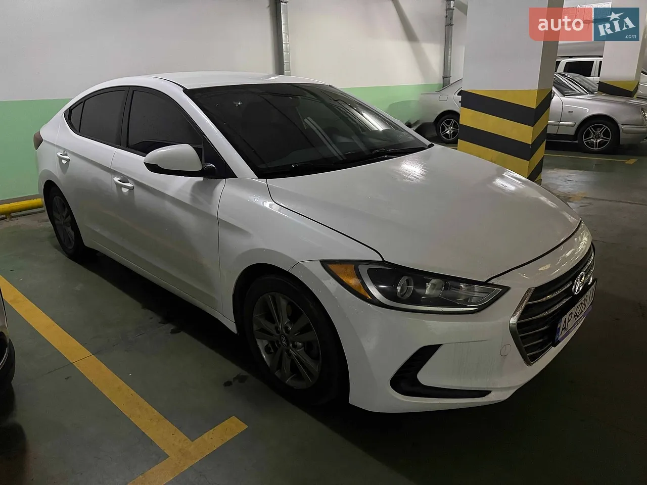 2018 Hyundai Elantra - мініатюра 15