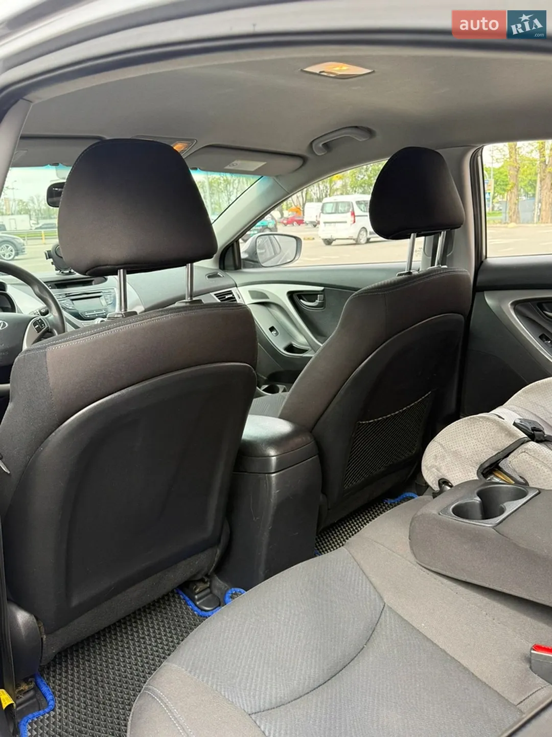 2013 Hyundai Elantra - мініатюра 19