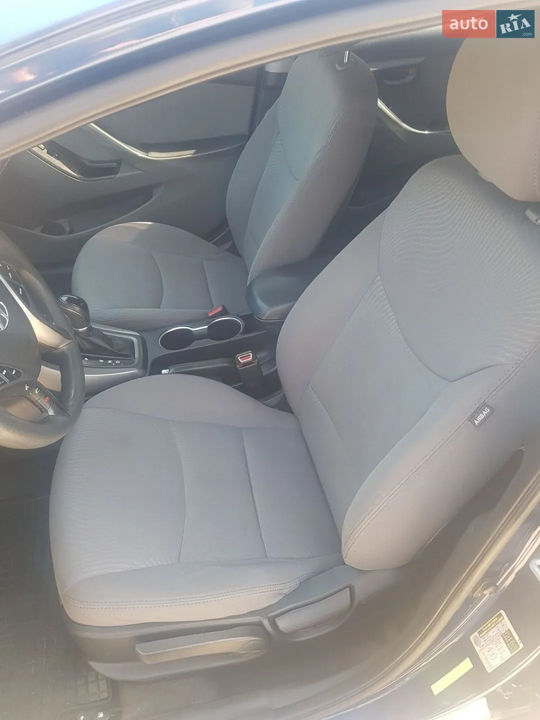 2015 Hyundai Elantra - мініатюра 6