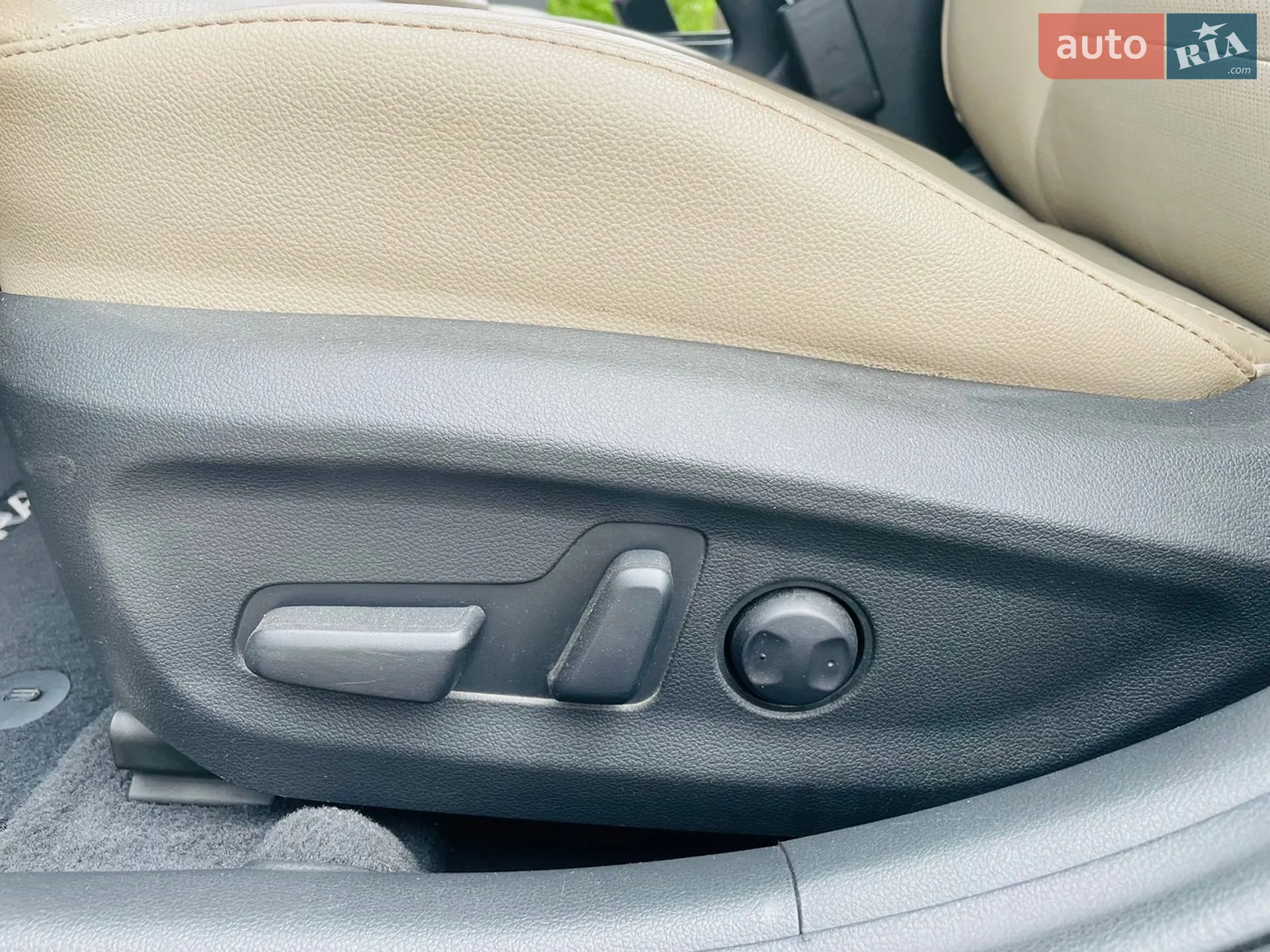 2019 Hyundai Elantra - мініатюра 26