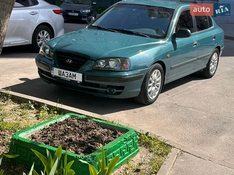 Hyundai Elantra 2004
