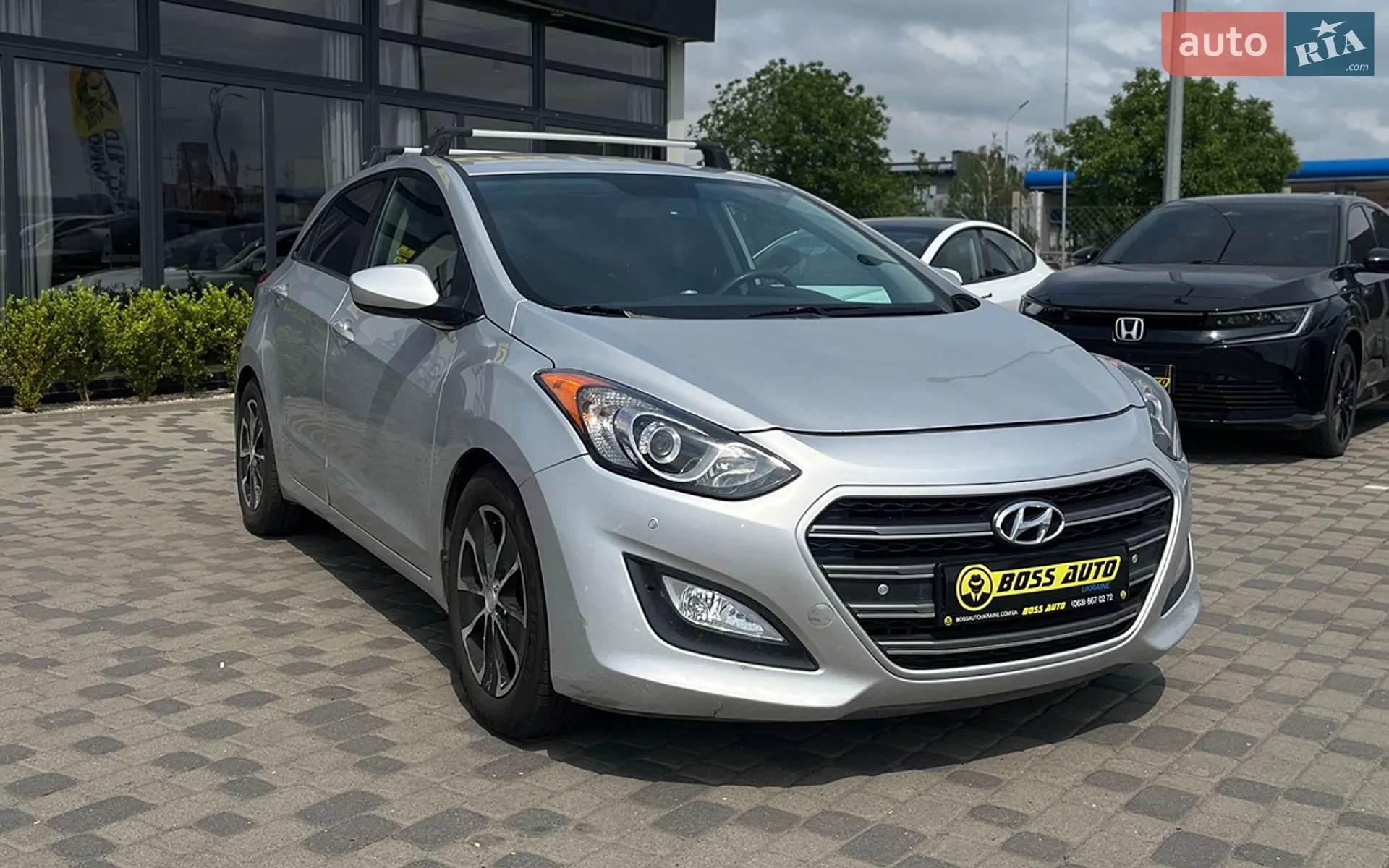 2016 Hyundai Elantra - фото 1