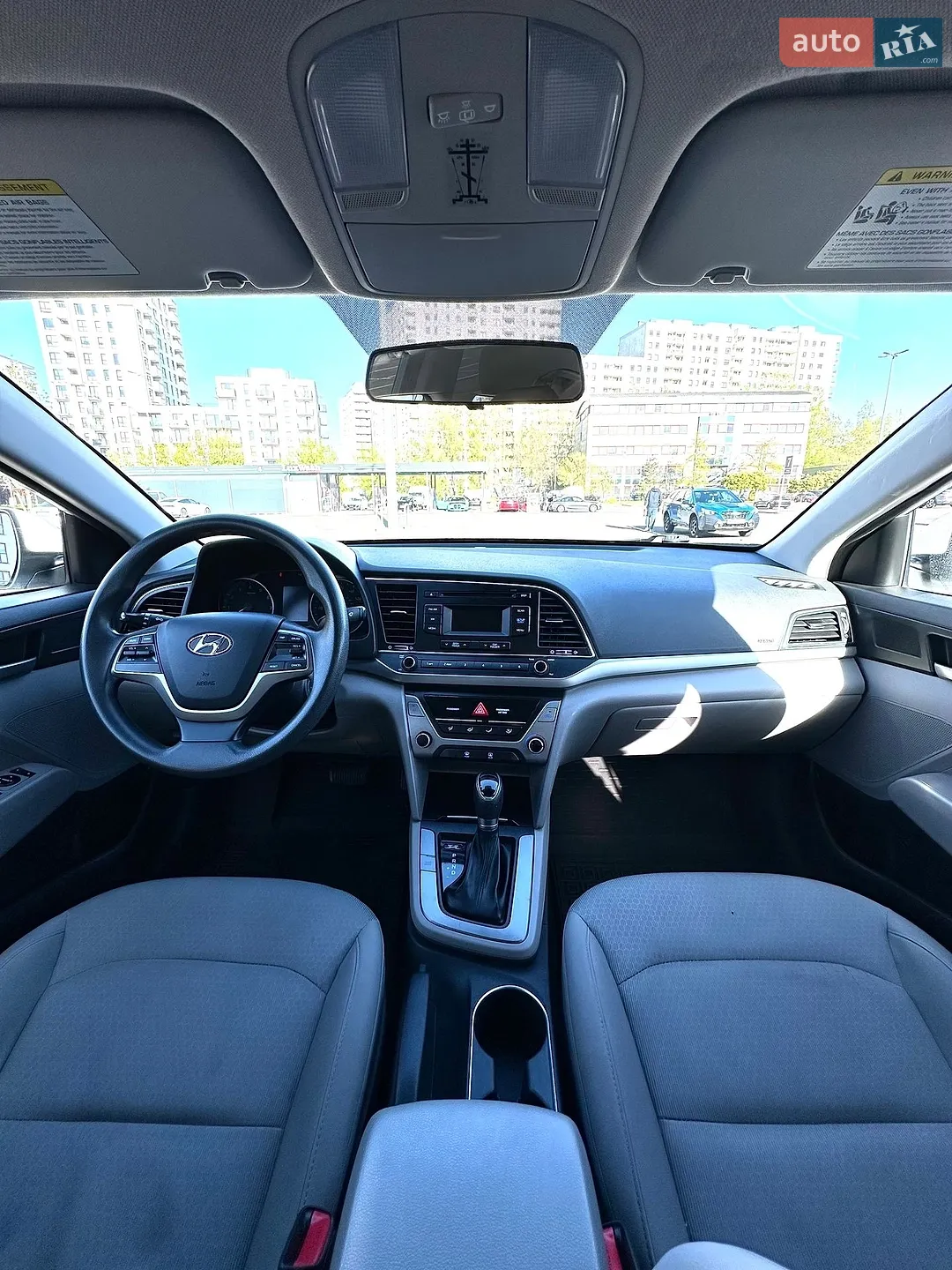 2017 Hyundai Elantra - мініатюра 9