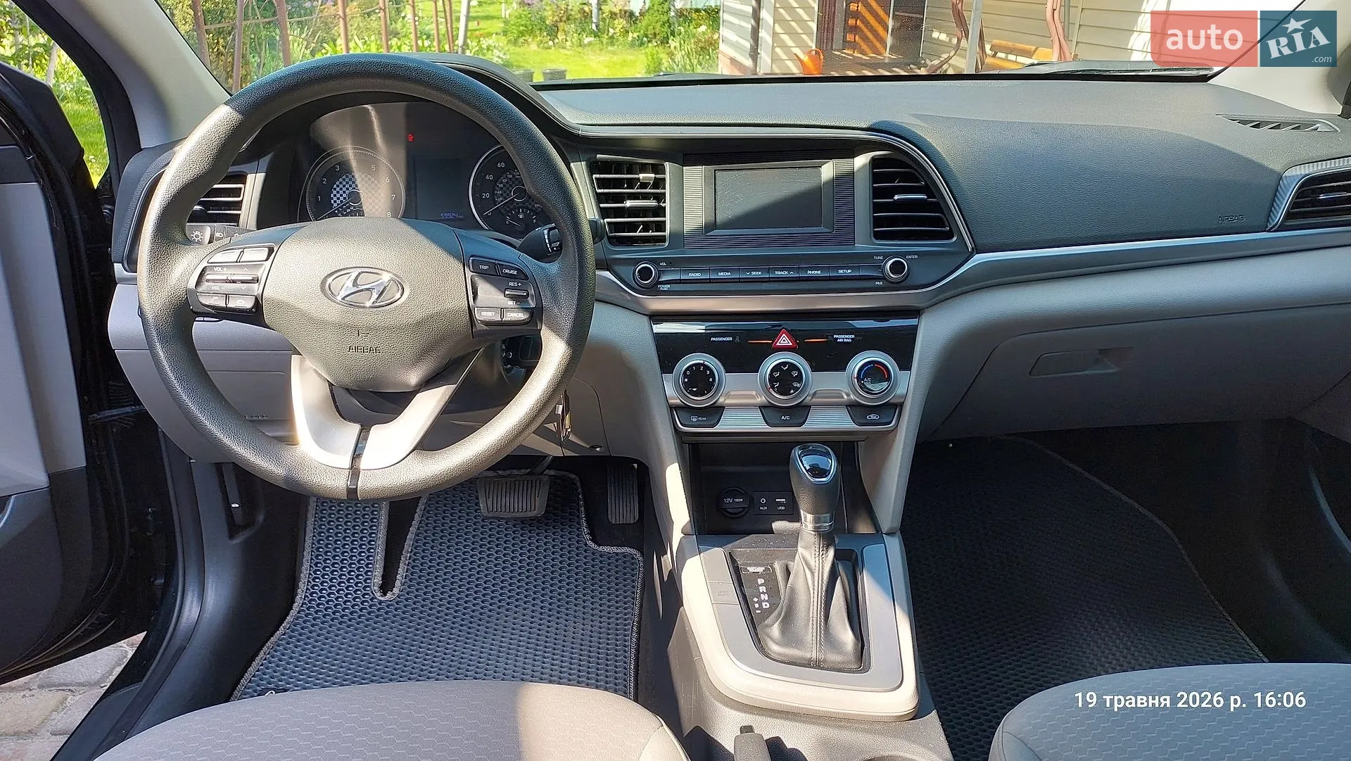 2018 Hyundai Elantra - мініатюра 14