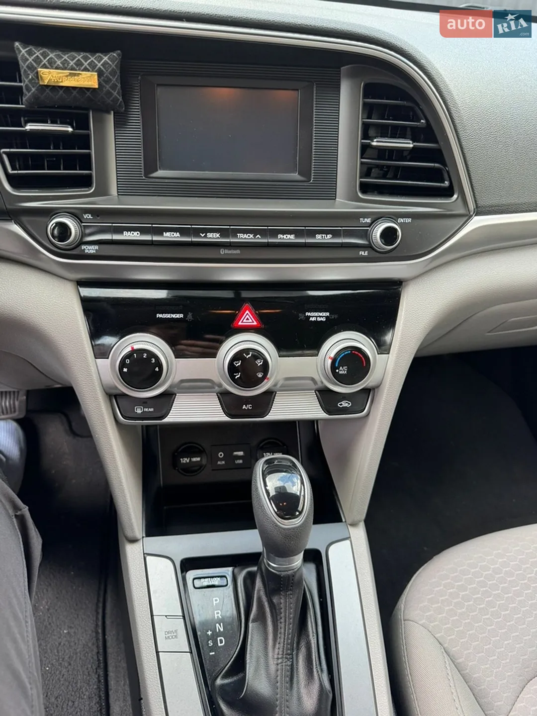 2018 Hyundai Elantra - мініатюра 13