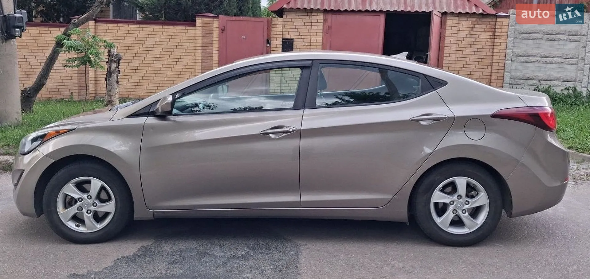 2014 Hyundai Elantra - мініатюра 3
