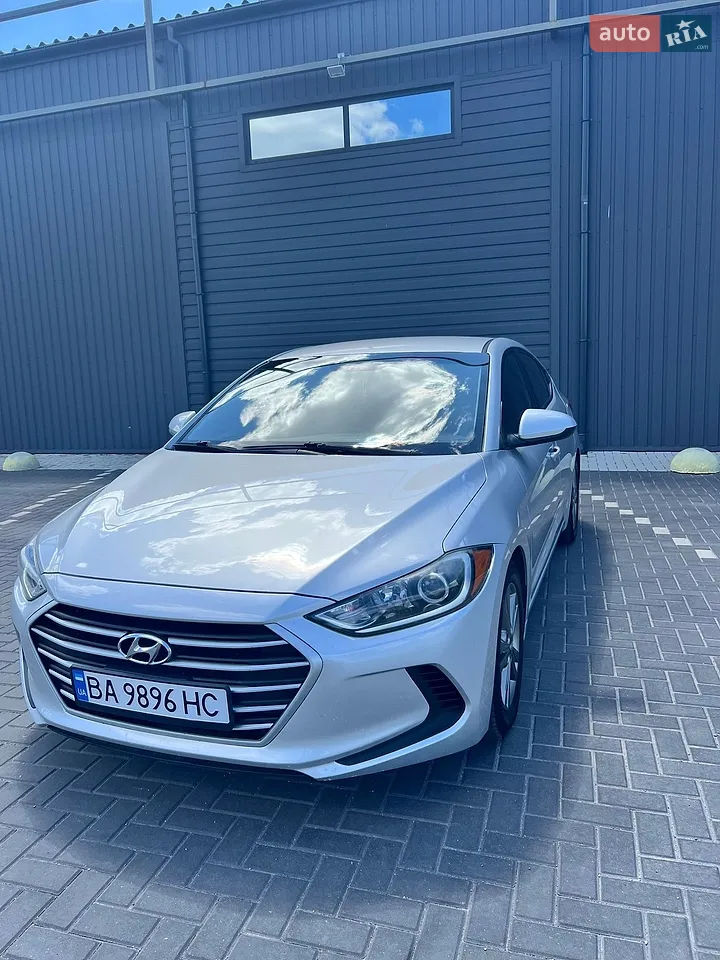 2017 Hyundai Elantra - мініатюра 16