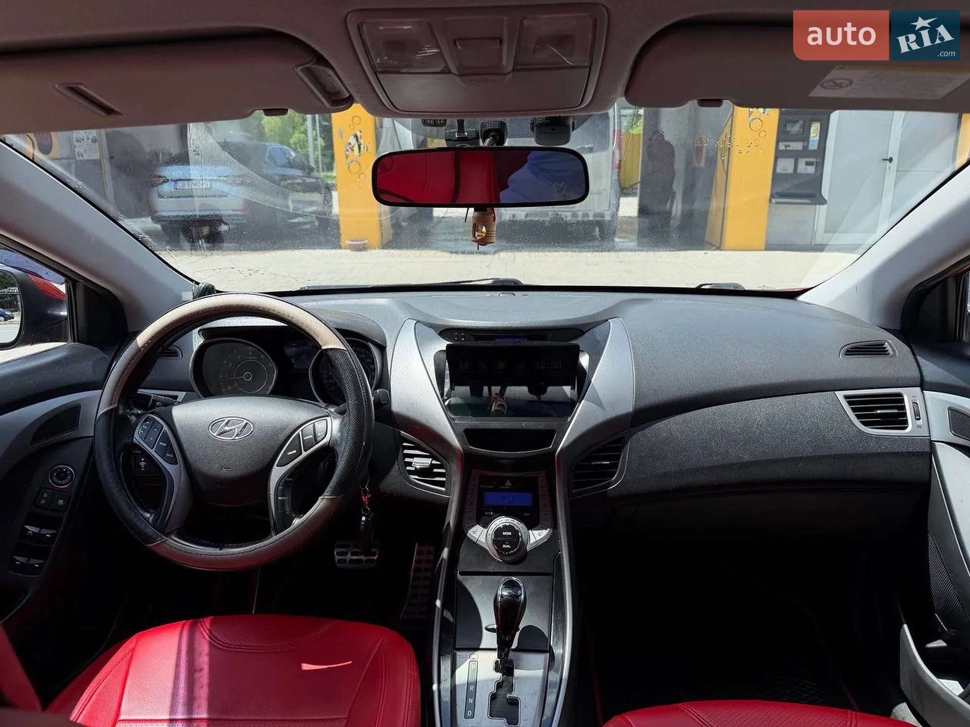 2013 Hyundai Elantra - мініатюра 10