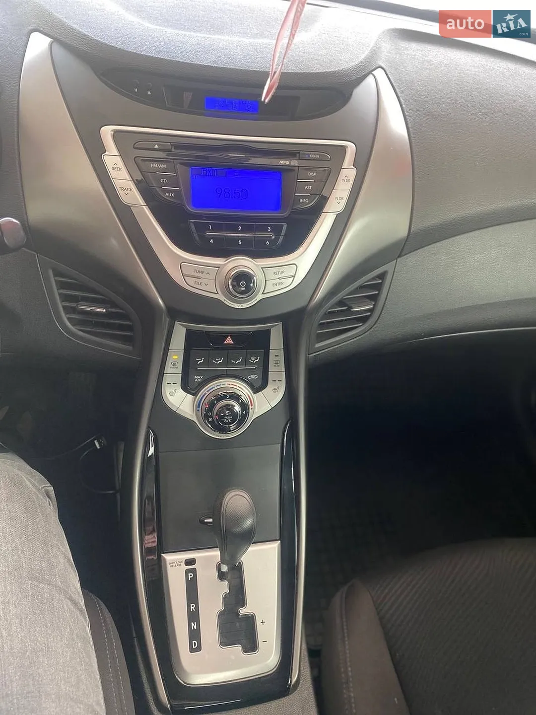 2012 Hyundai Elantra - мініатюра 24