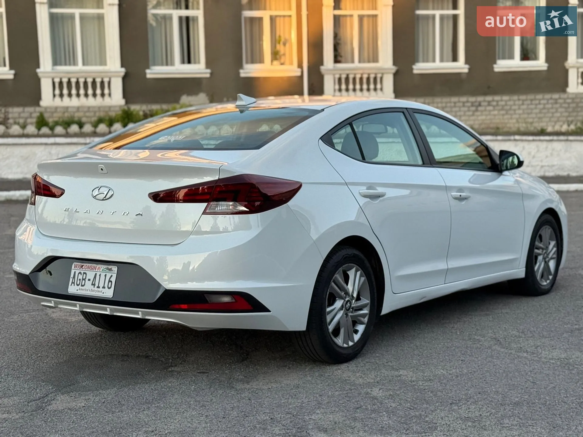 2020 Hyundai Elantra - мініатюра 8
