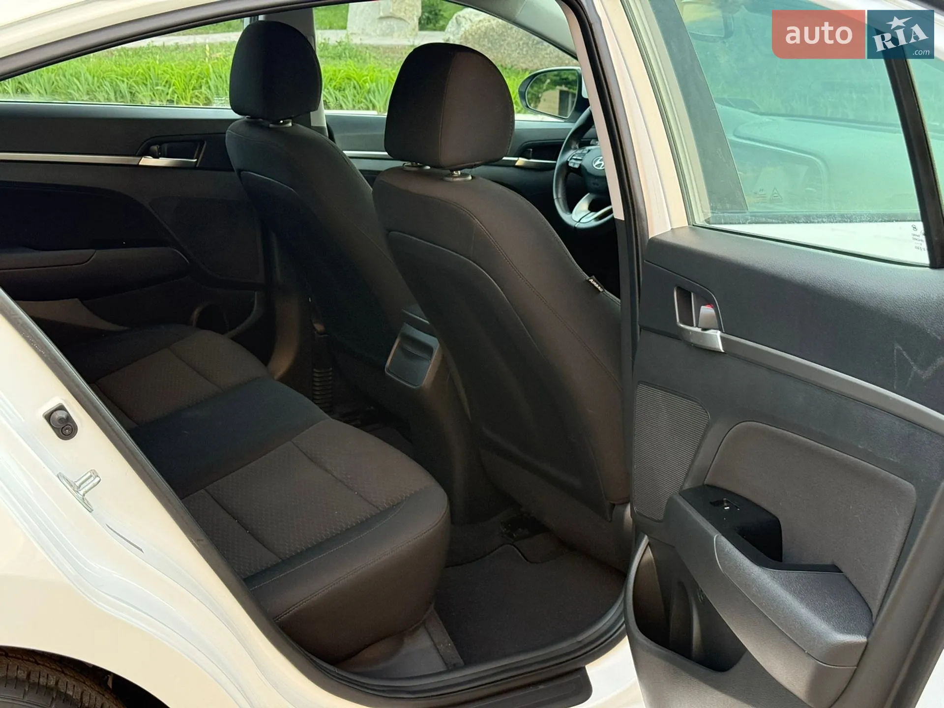 2020 Hyundai Elantra - мініатюра 29