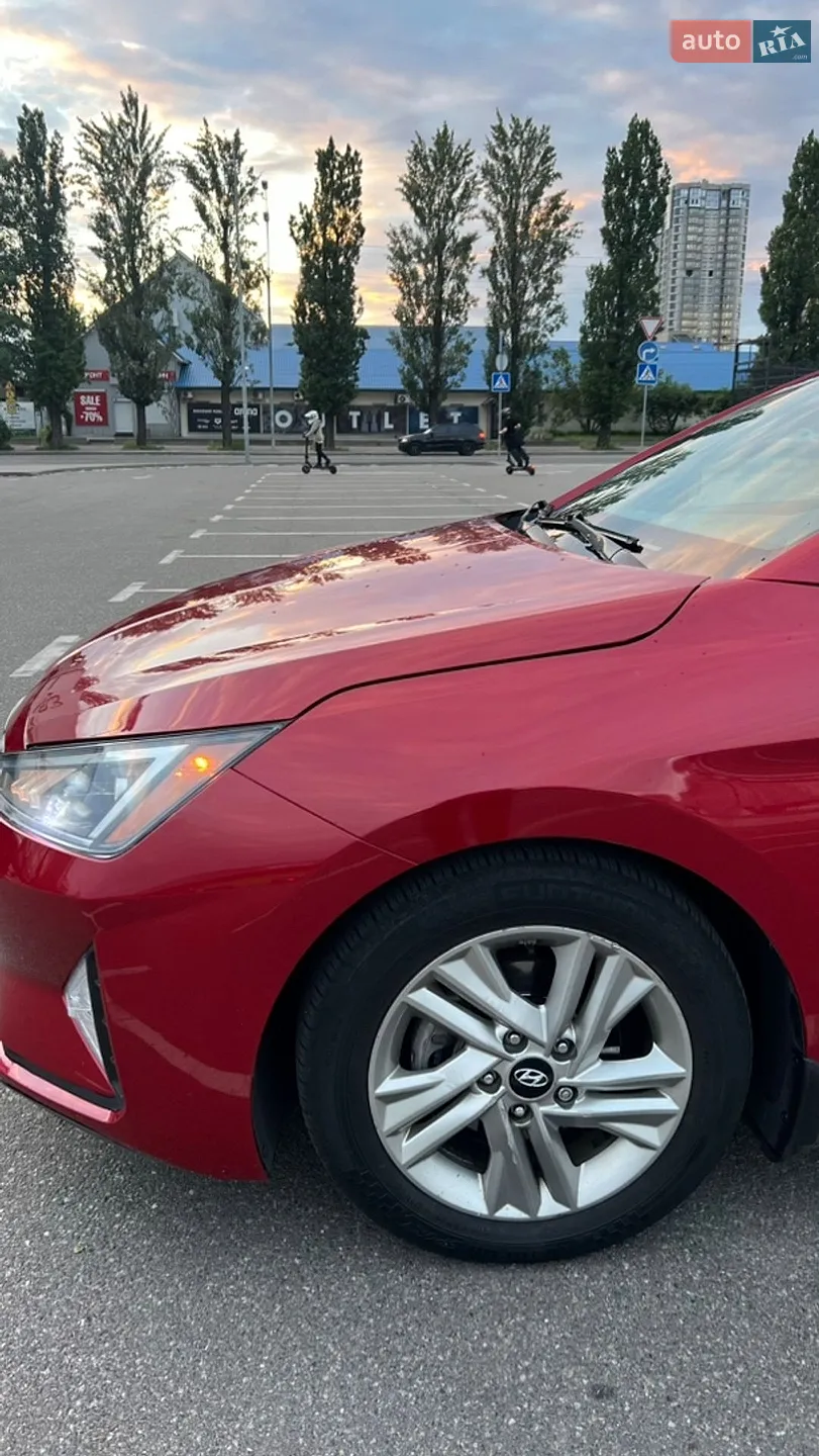 2019 Hyundai Elantra - мініатюра 5