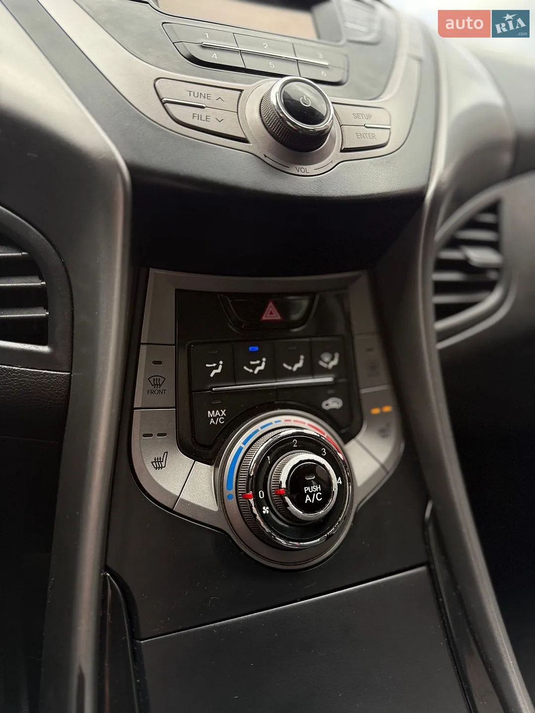 2013 Hyundai Elantra - мініатюра 14