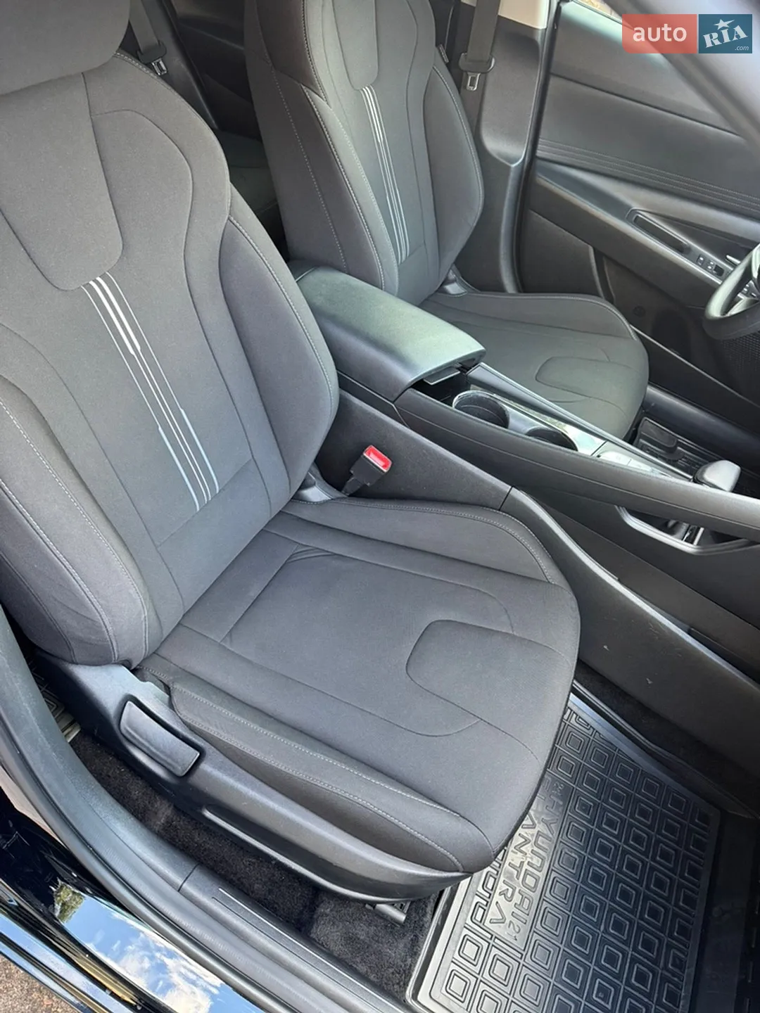 2022 Hyundai Elantra - мініатюра 21