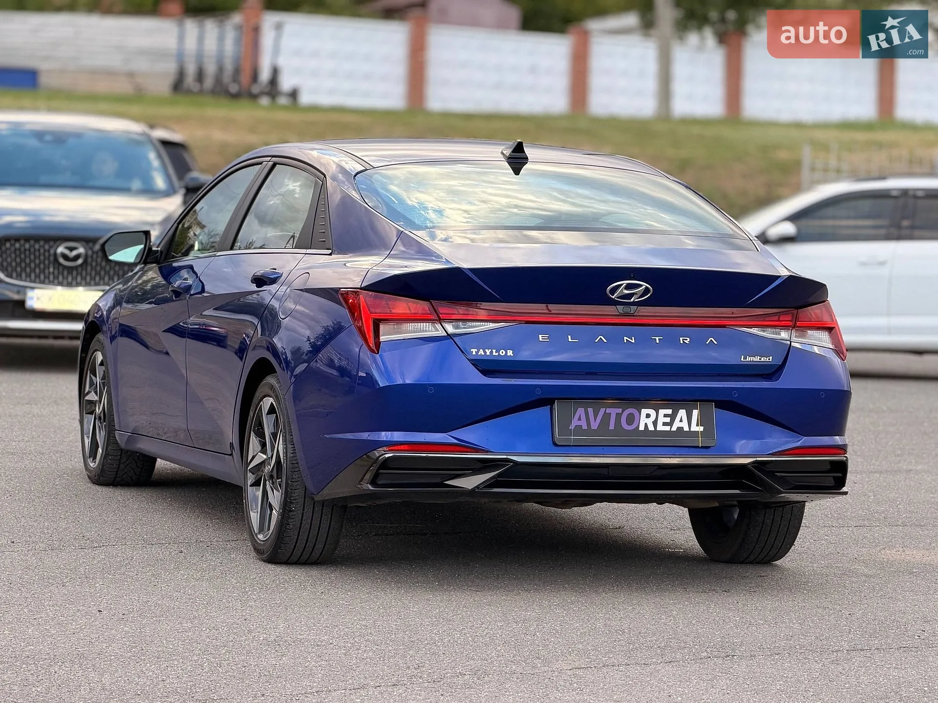 2020 Hyundai Elantra - мініатюра 26