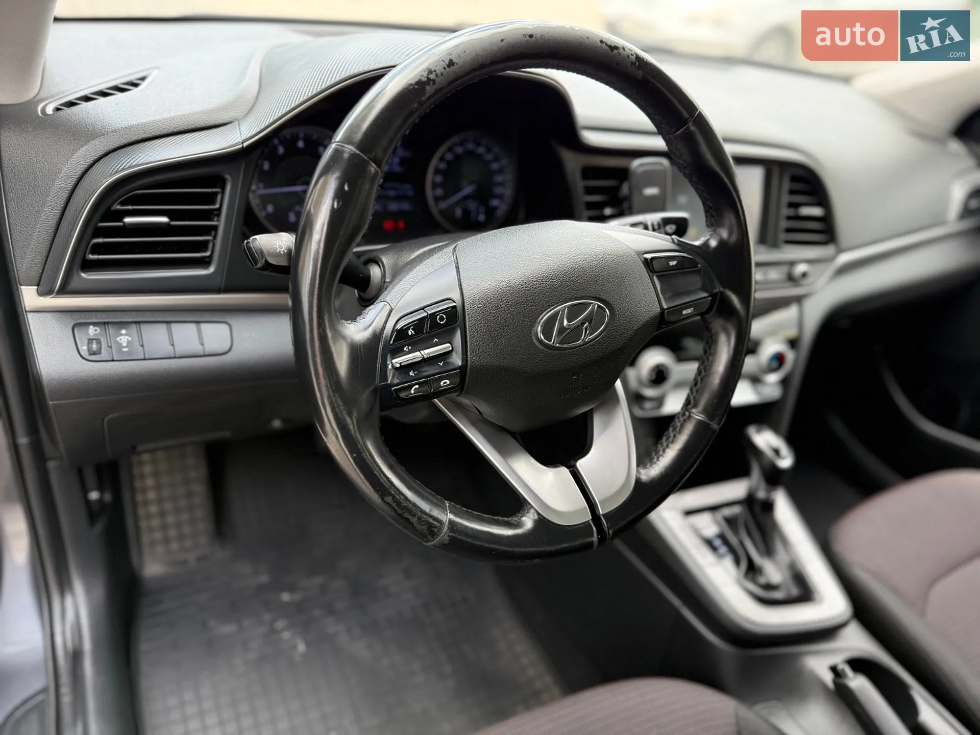 2019 Hyundai Elantra - мініатюра 12