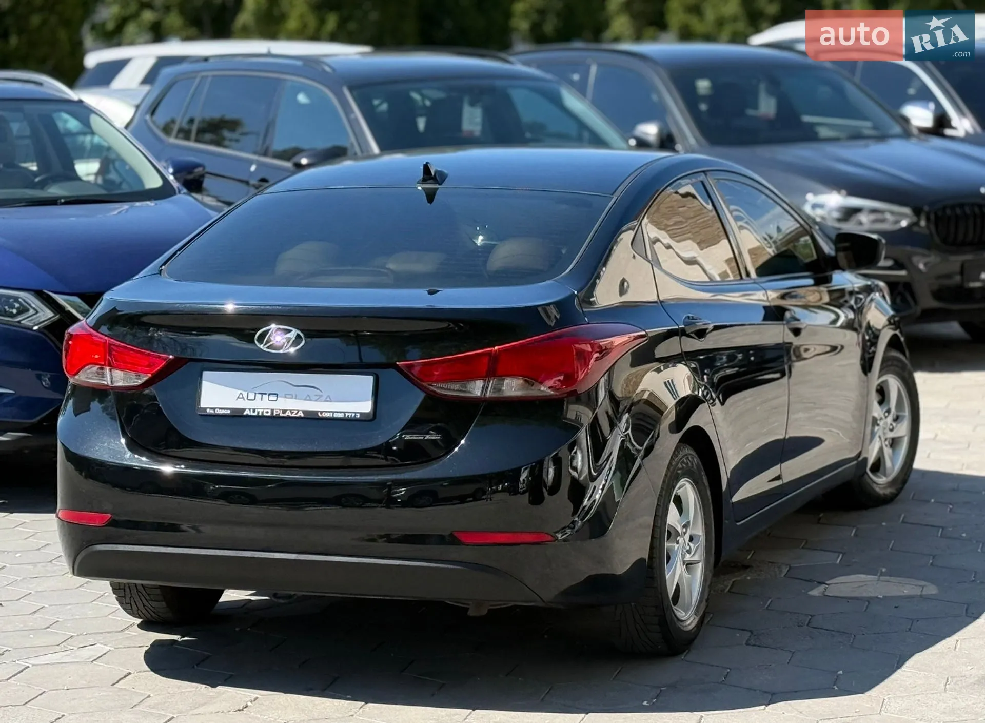 2015 Hyundai Elantra - мініатюра 24