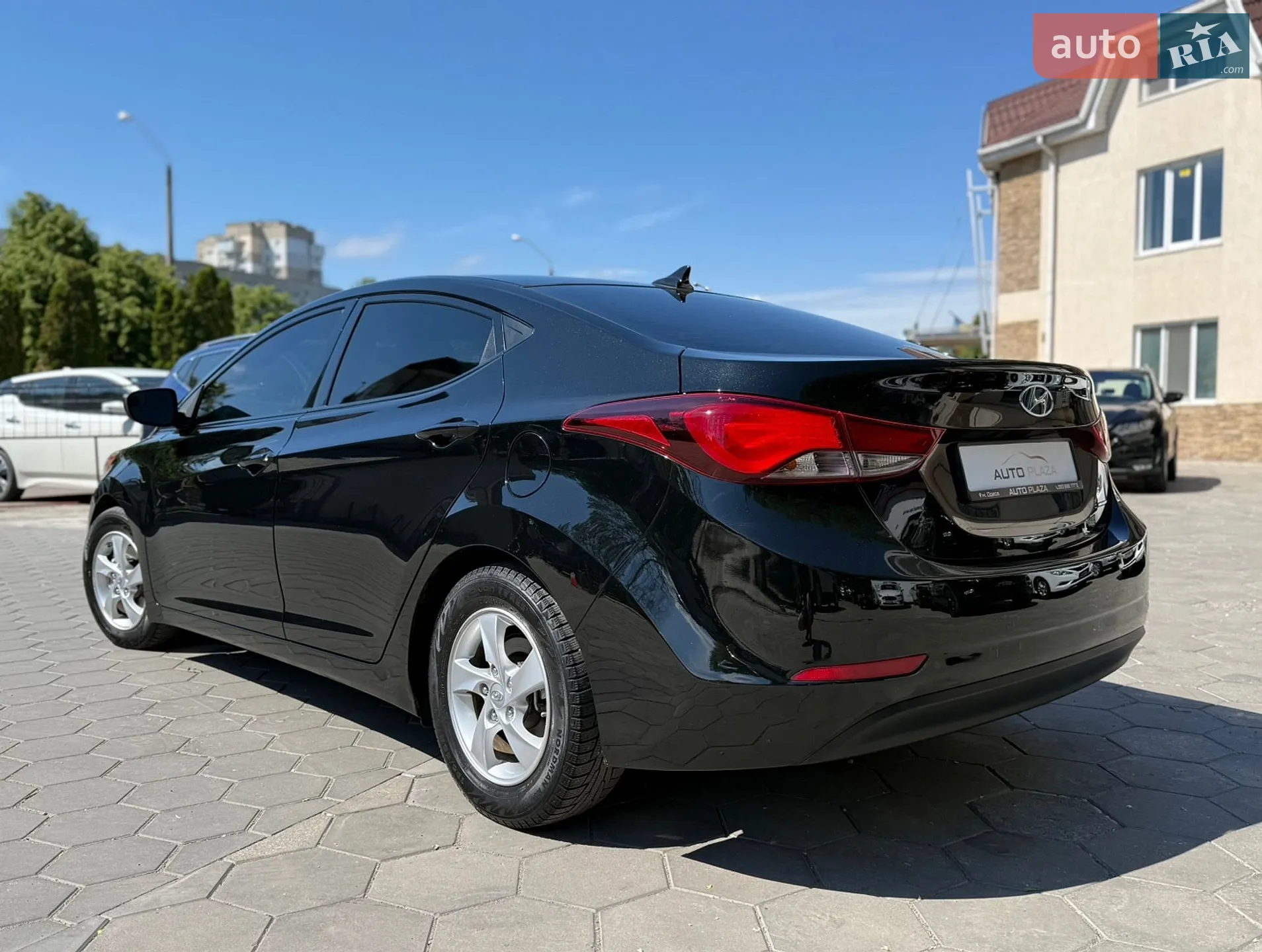 2015 Hyundai Elantra - мініатюра 28