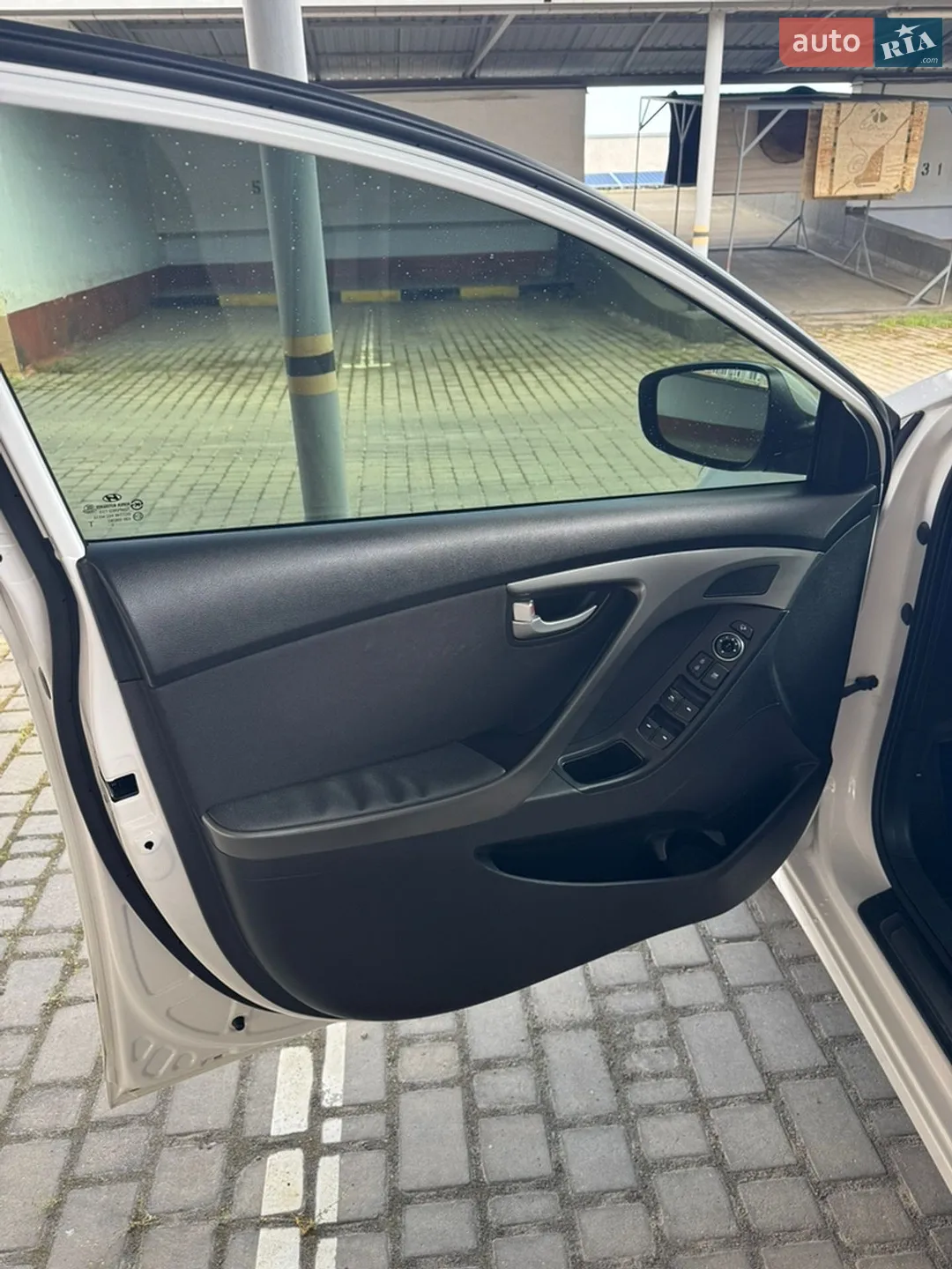 2014 Hyundai Elantra - мініатюра 15