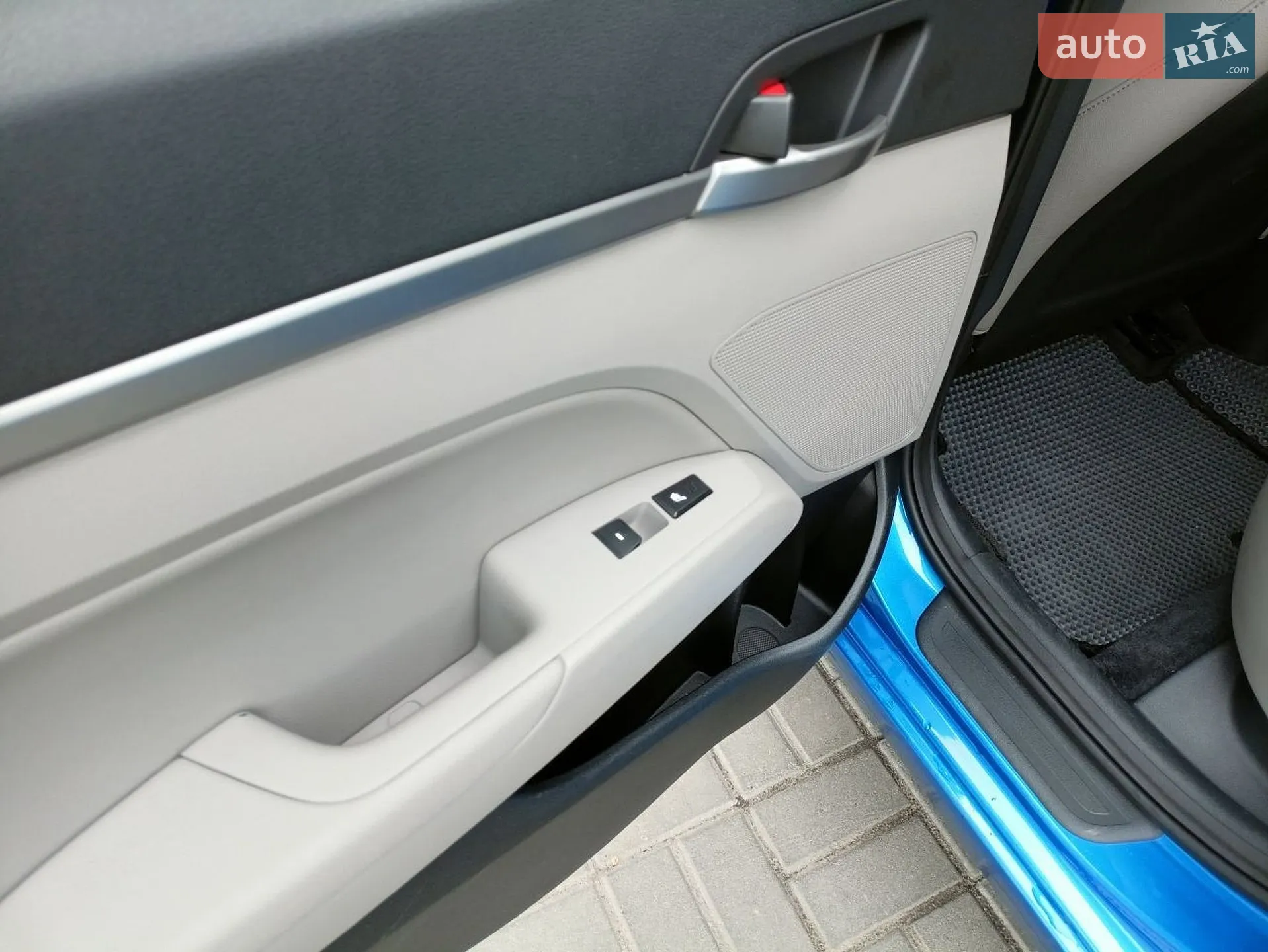 2016 Hyundai Elantra - мініатюра 13