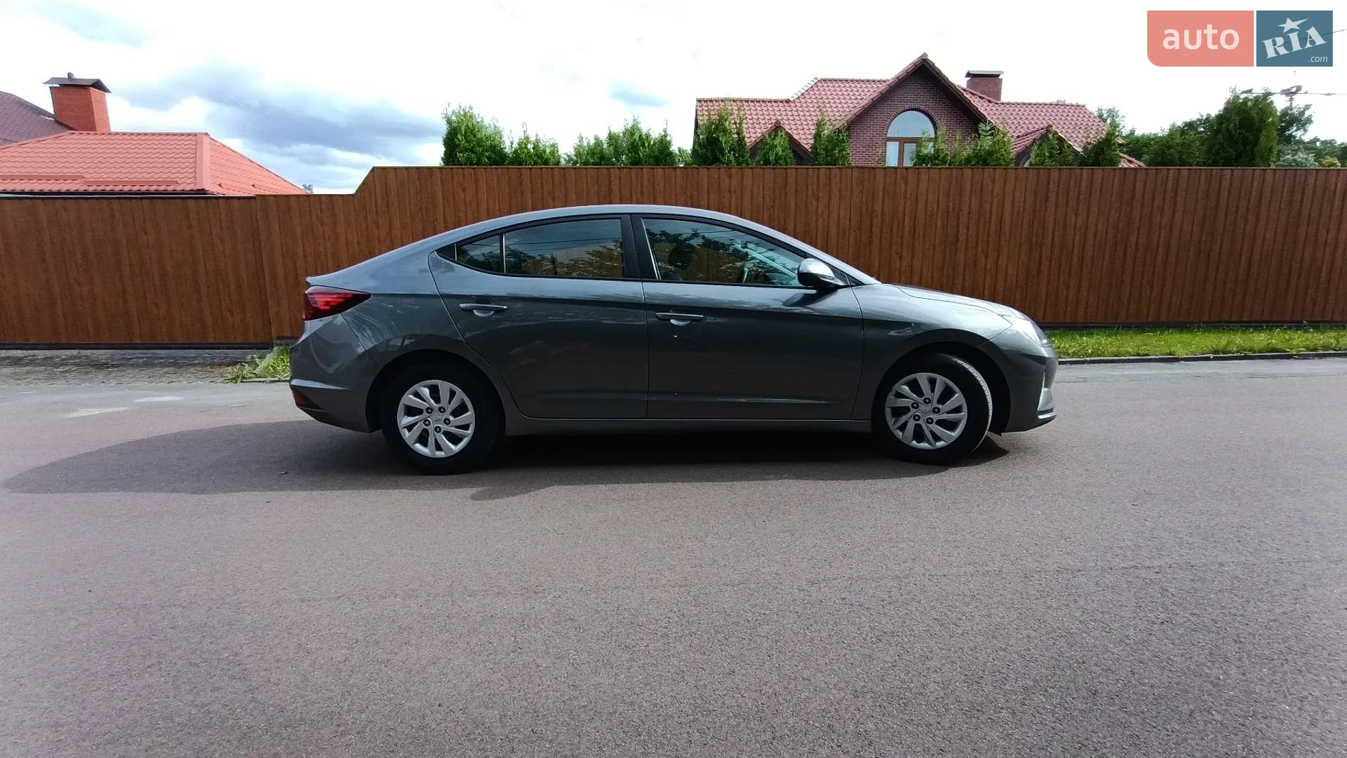 2019 Hyundai Elantra - мініатюра 10