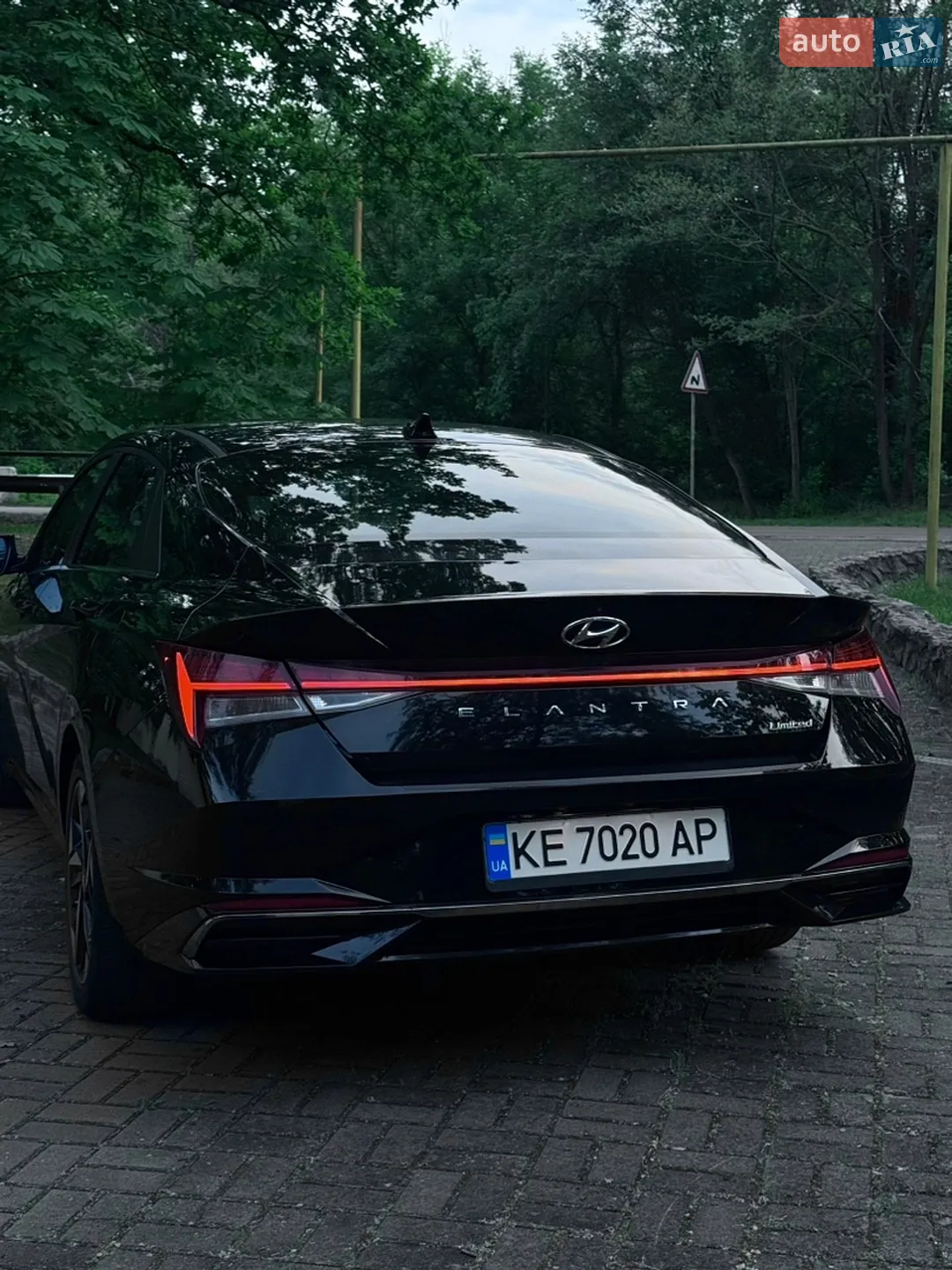 2020 Hyundai Elantra - мініатюра 3