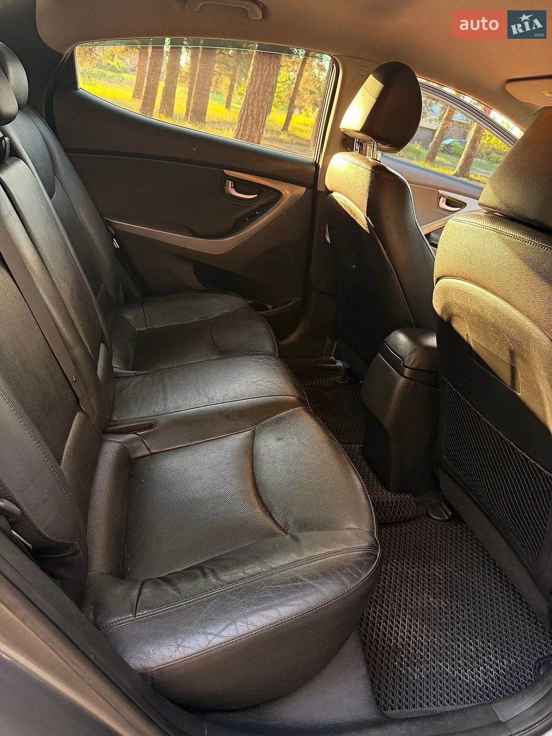 2015 Hyundai Elantra - мініатюра 24