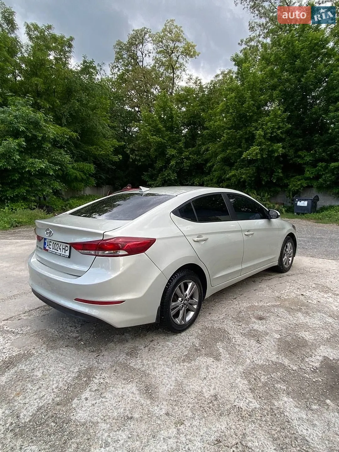 2017 Hyundai Elantra - мініатюра 4