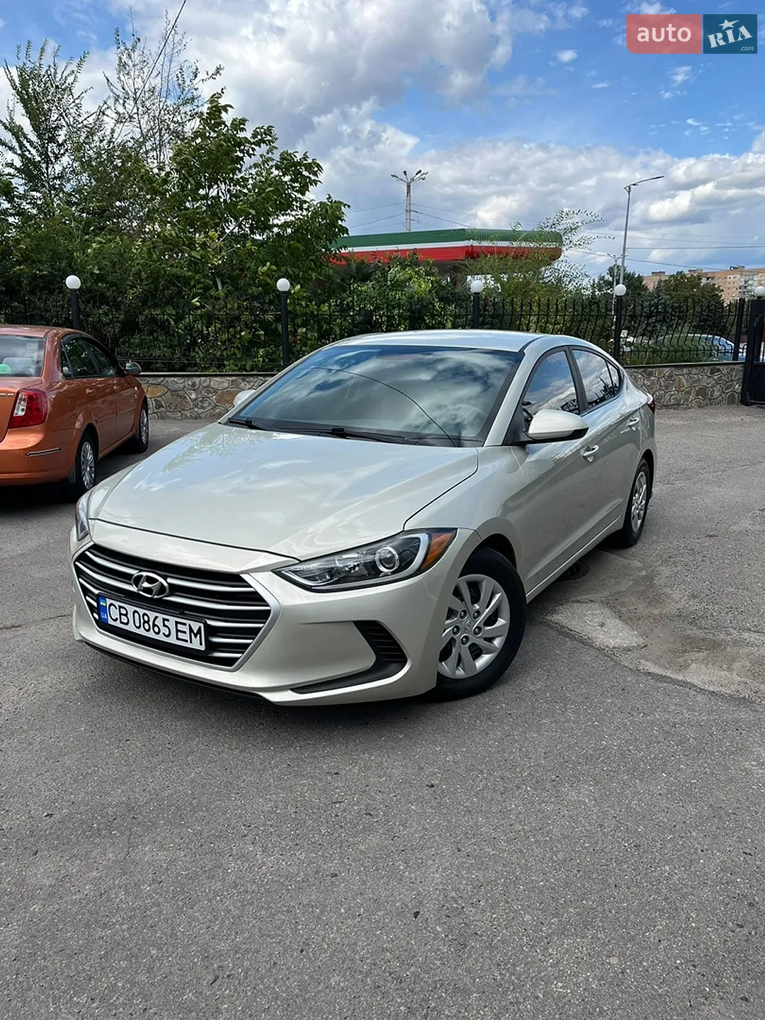 2017 Hyundai Elantra - фото 1