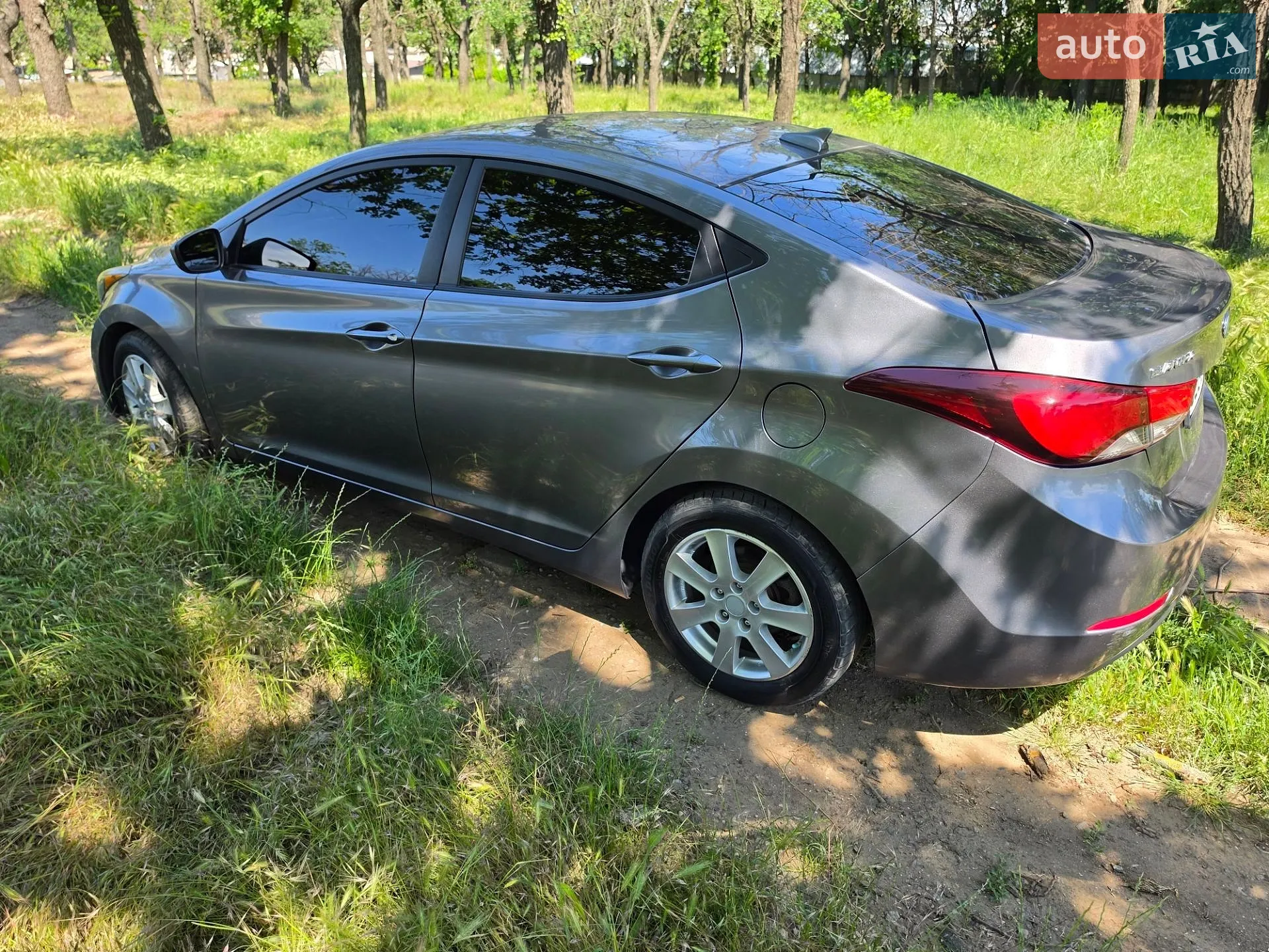 2015 Hyundai Elantra - мініатюра 19
