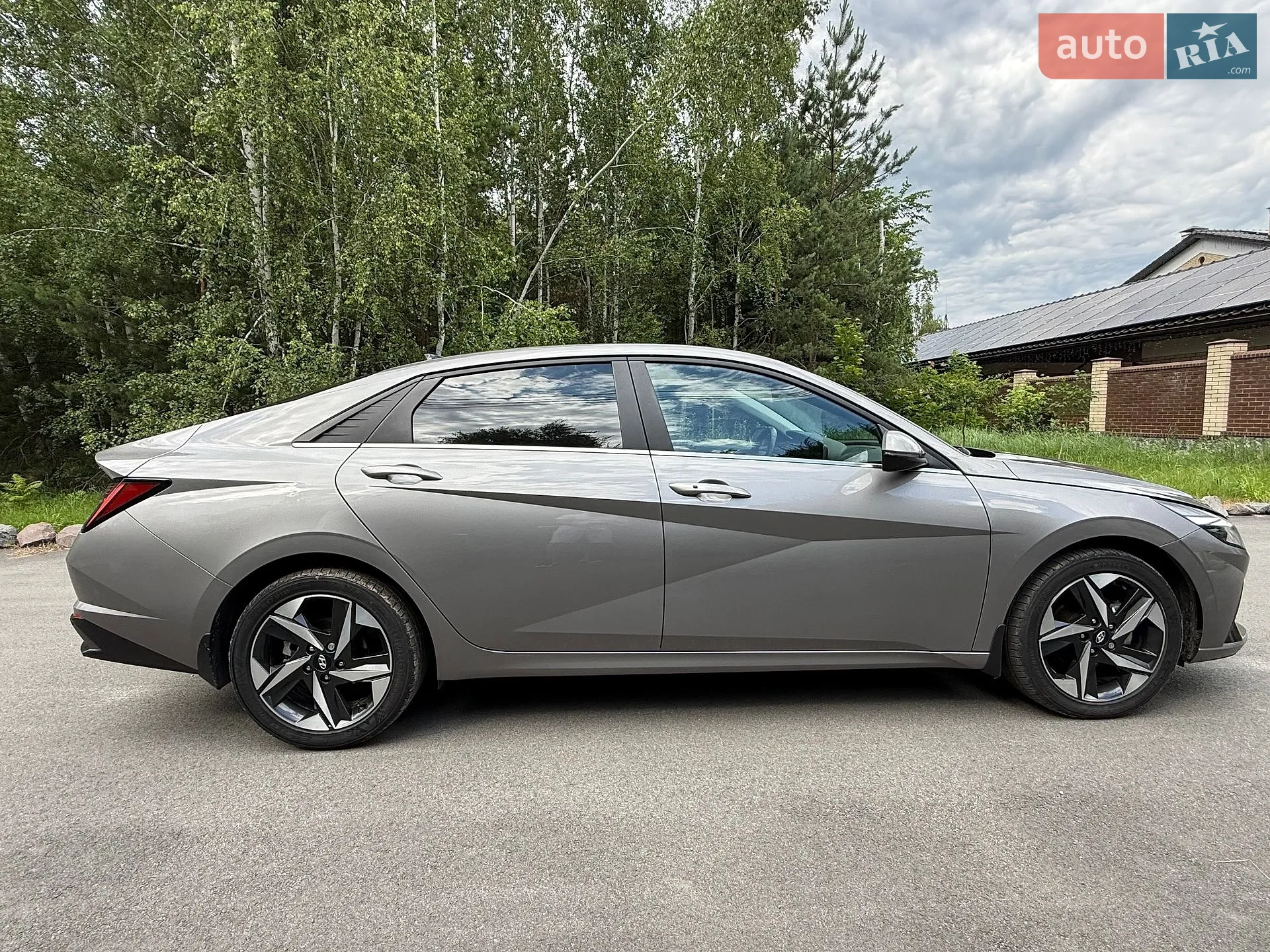 2021 Hyundai Elantra - мініатюра 9