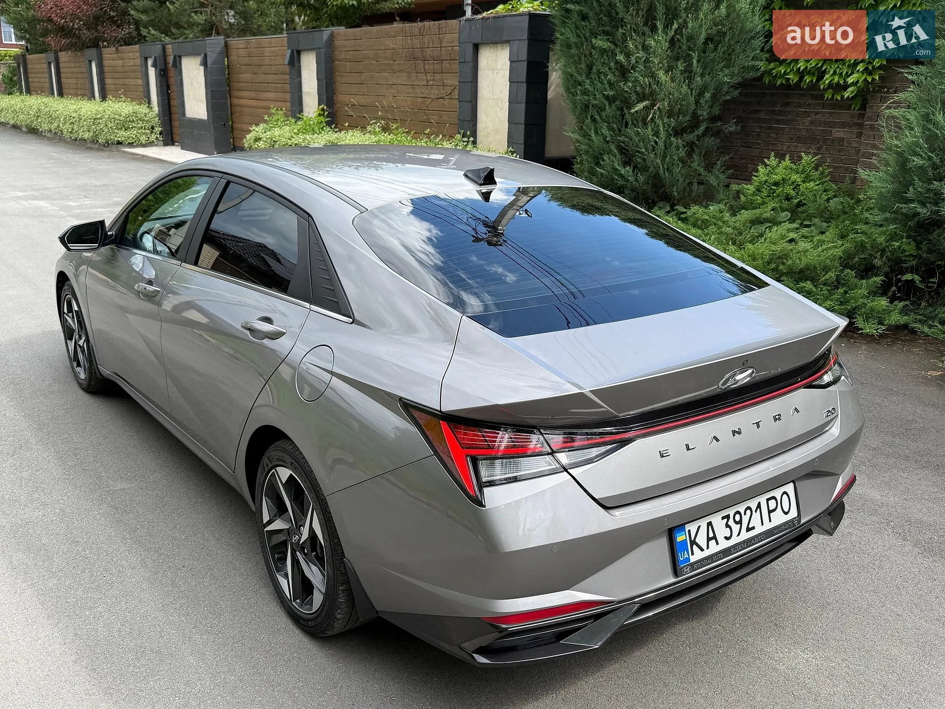2021 Hyundai Elantra - мініатюра 18