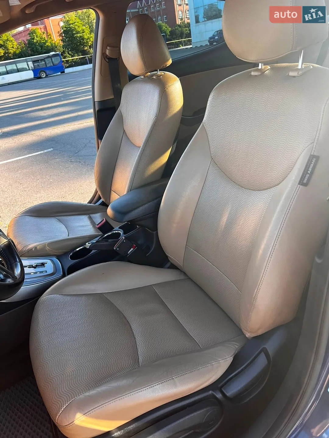 2013 Hyundai Elantra - мініатюра 16