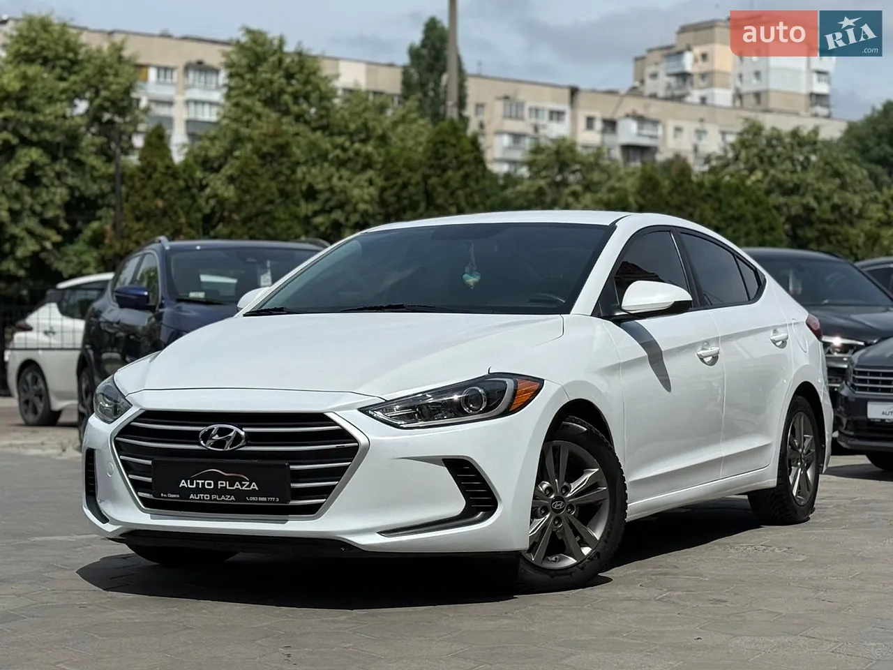 2016 Hyundai Elantra - мініатюра 15