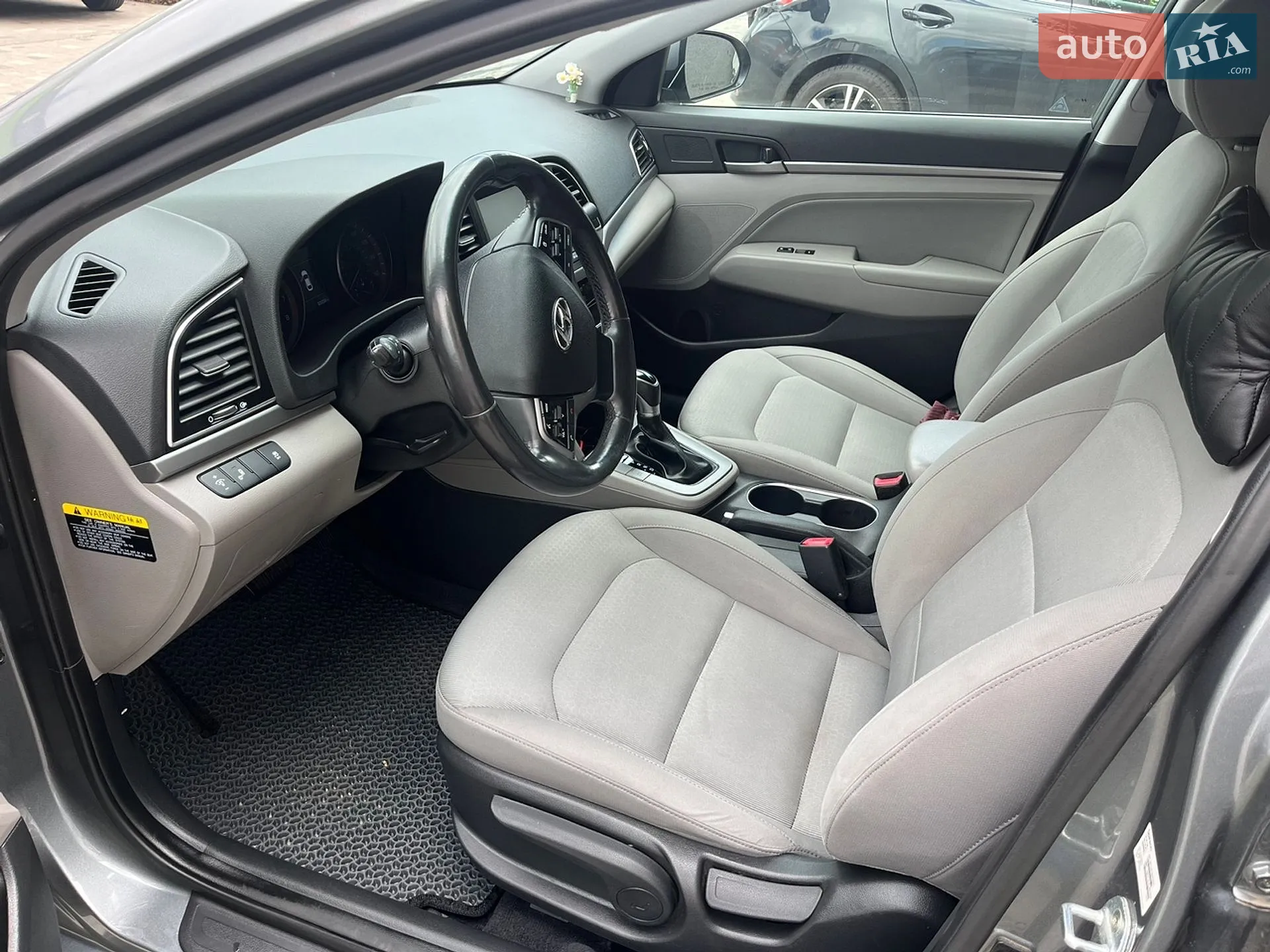 2017 Hyundai Elantra - мініатюра 13