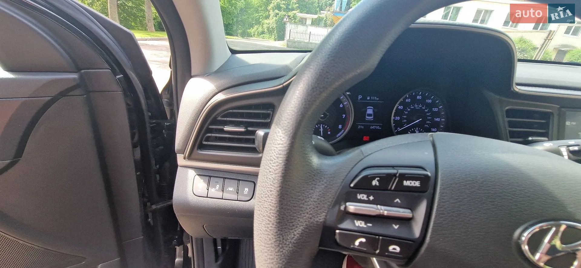 2020 Hyundai Elantra - мініатюра 31